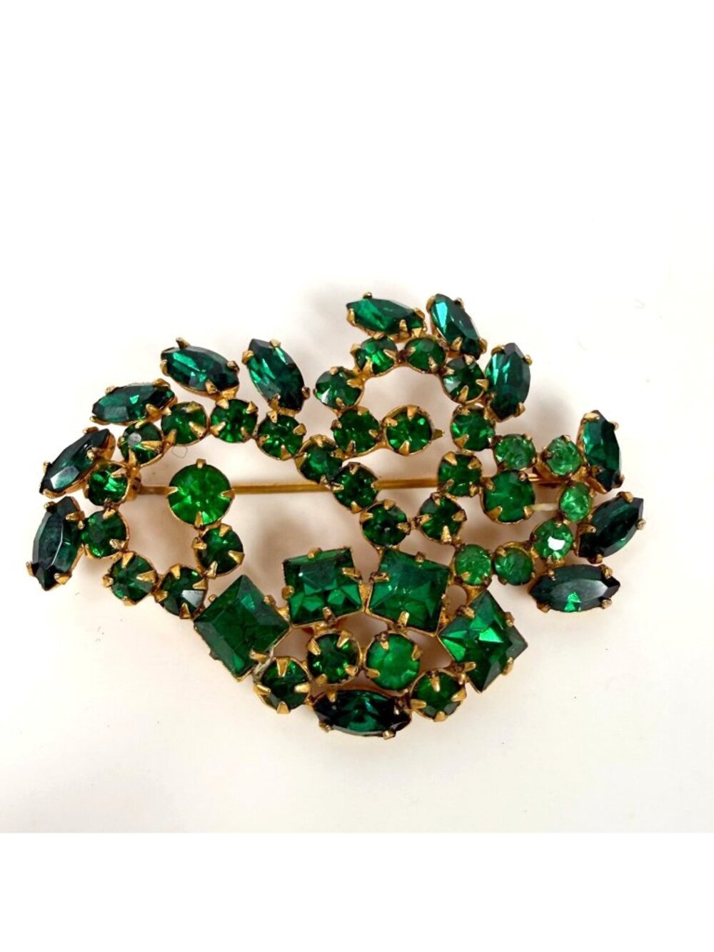 Vintage 1940s Karu Gold Tone Uranium Green Rhinestones Leaf Floral Brooch